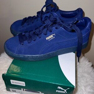 Puma Suede Men's Sneakers in Navy Blue